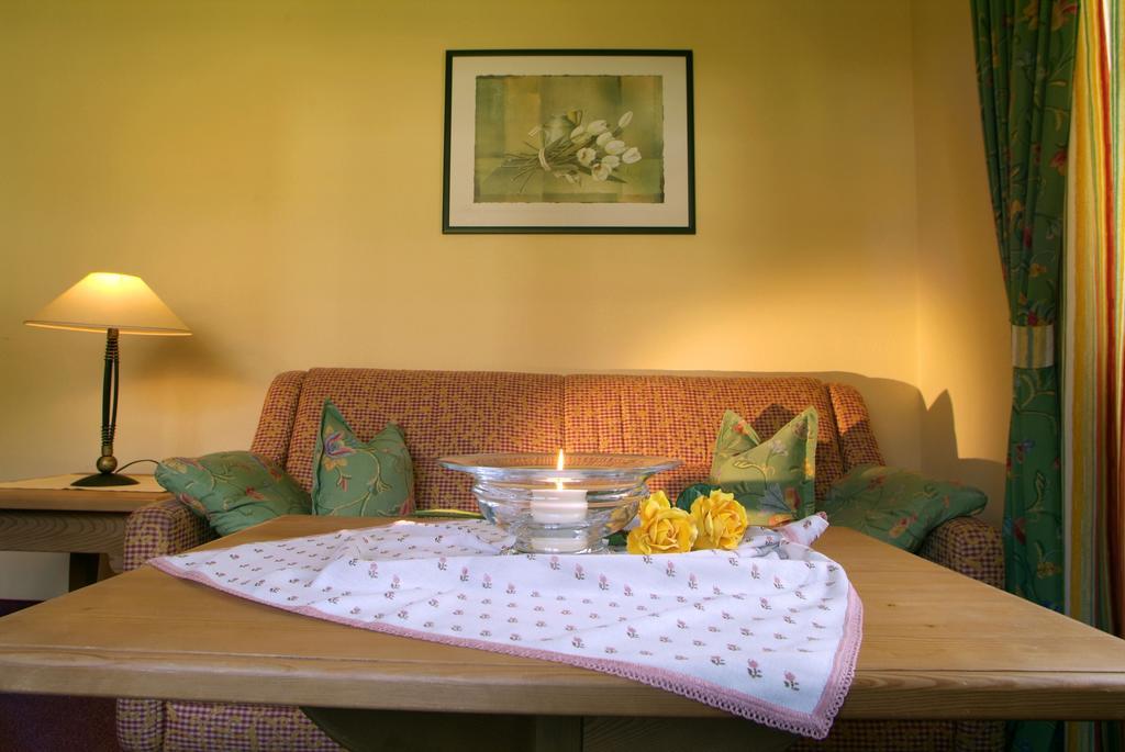 Hotel Triendlhof Zöblen Habitación foto